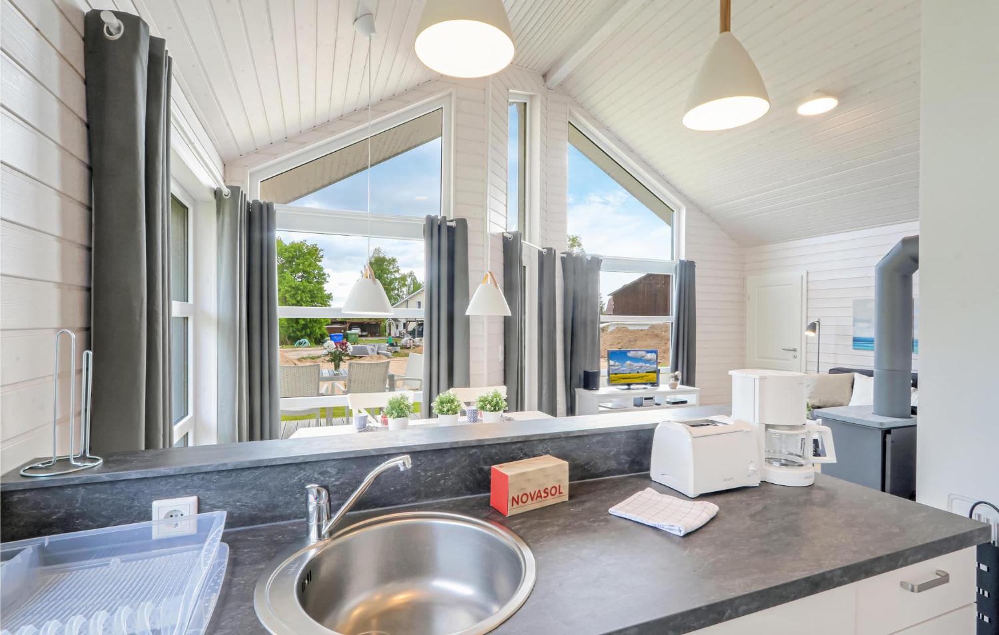 Cozy Home In Krems Ii-Warderbrueck With Wifi Gols Exteriör bild