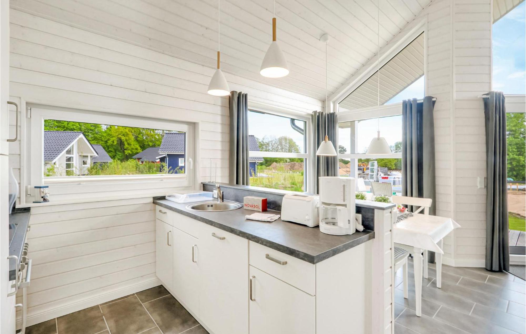 Cozy Home In Krems Ii-Warderbrueck With Wifi Gols Exteriör bild